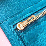  Sophisticated crossbody bag front view 7