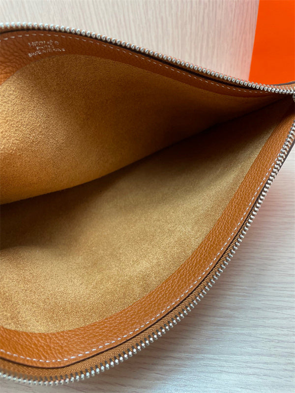  Modern crossbody bag carried on shoulder 10