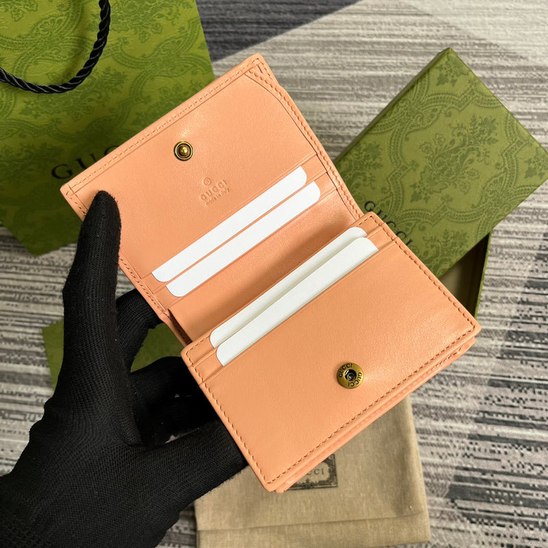 Styled lifestyle shot of everyday-luxe statement women's handbag – women's designer-style accessory