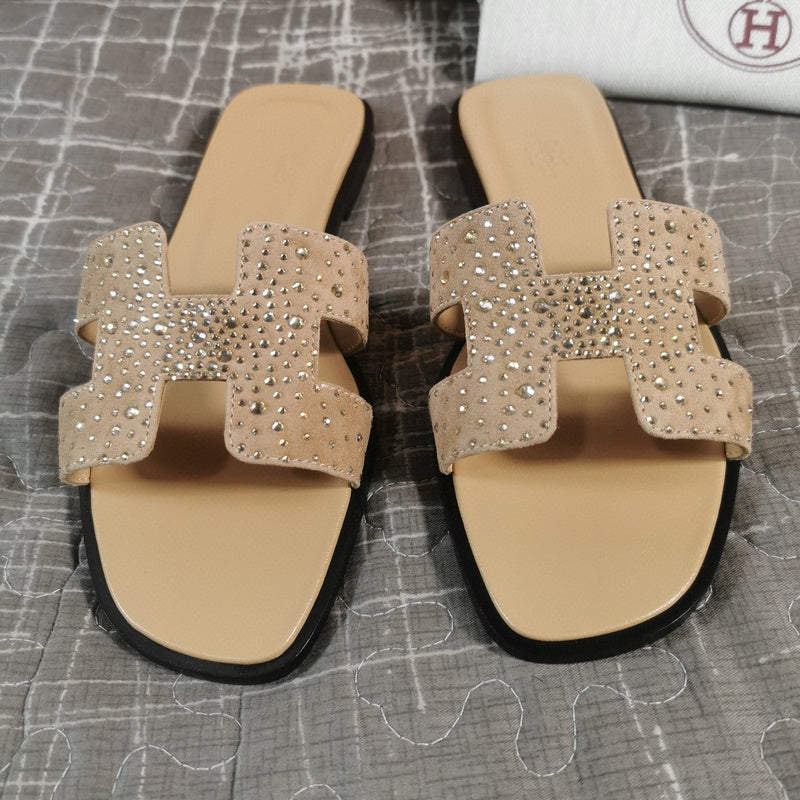 Hermès Nude Platform Sandals - Sole Detail View