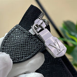  everyday structured bag detail view showing craftsmanship