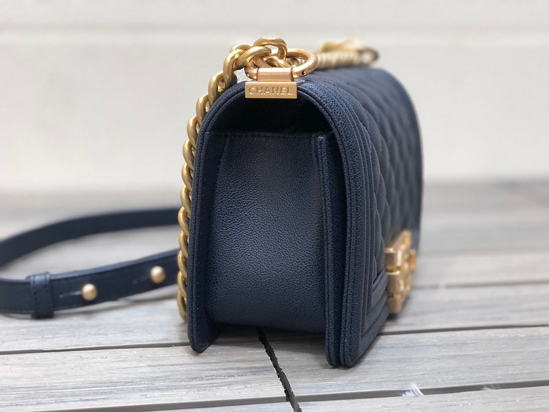  handbag, mid everyday style, image 3