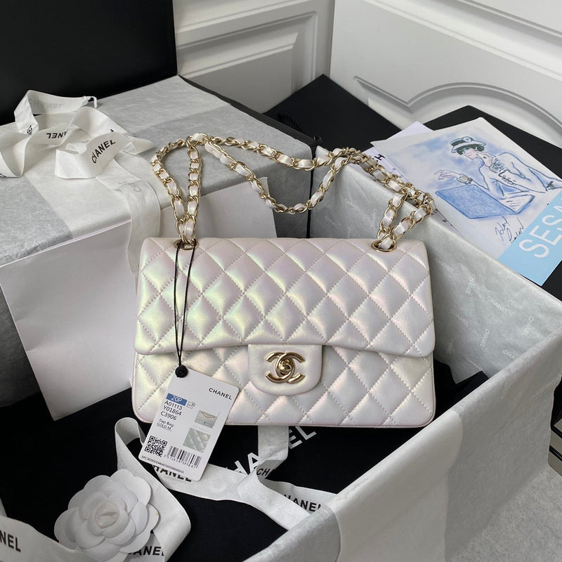  women's handbag, mid design, view 3