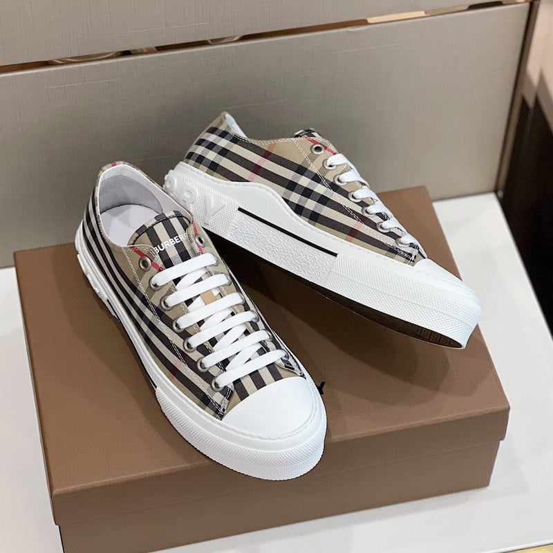 Burberry Nude Low-Top Sneakers - Angled View
