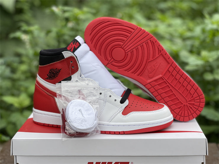 Nike Men's & Women's Luxury Lifestyle Trainers — Style 219 front view