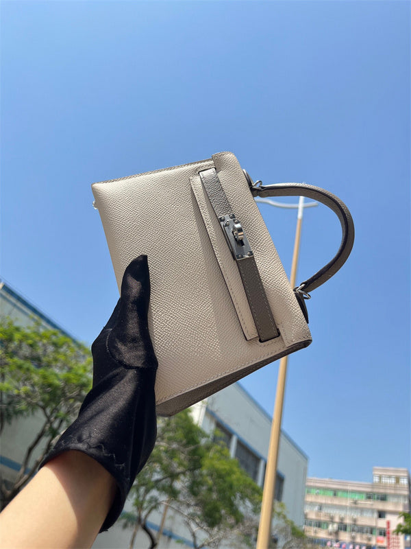 Smart bag shown from front angle