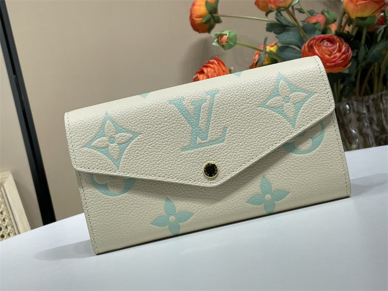  Structured crossbody bag front view 19