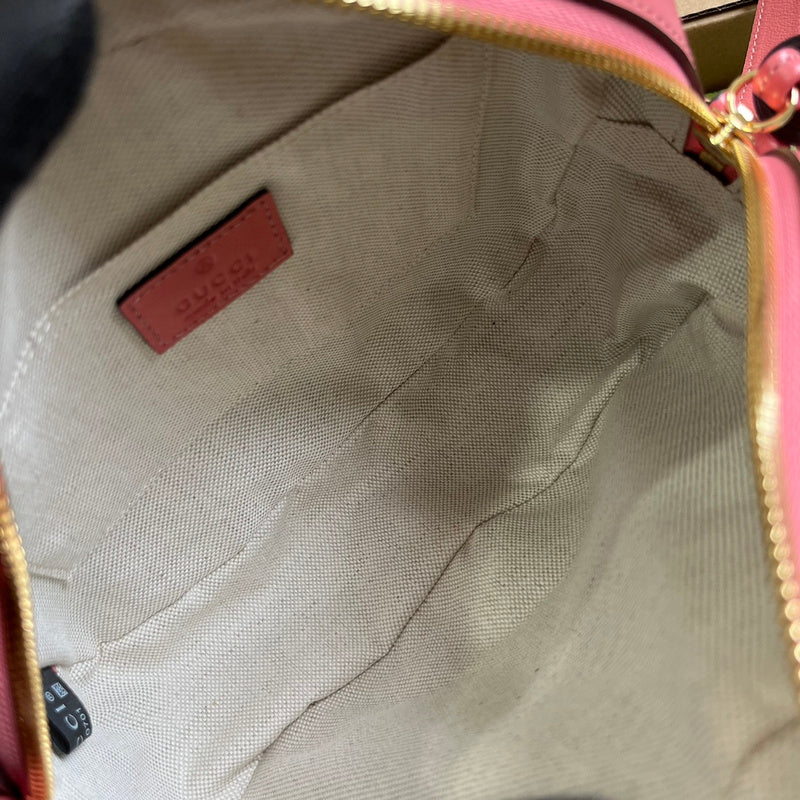 Close-up detail of structured chic women's handbag – women's luxury accessory