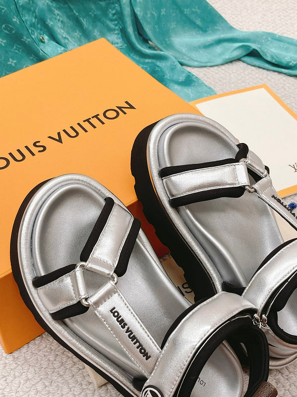 Louis Vuitton shoes Style 378 - logo and branding close-up