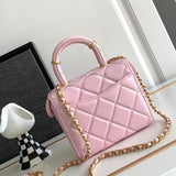 Ziva's Charm handbag – close-up view (one versatile size)