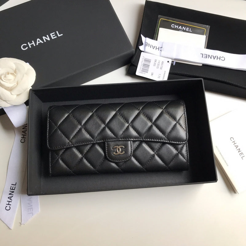Zivas Charm Streamlined Design Everyday Handbag (Timeless Wardrobe Addition) – Close-Up Detail