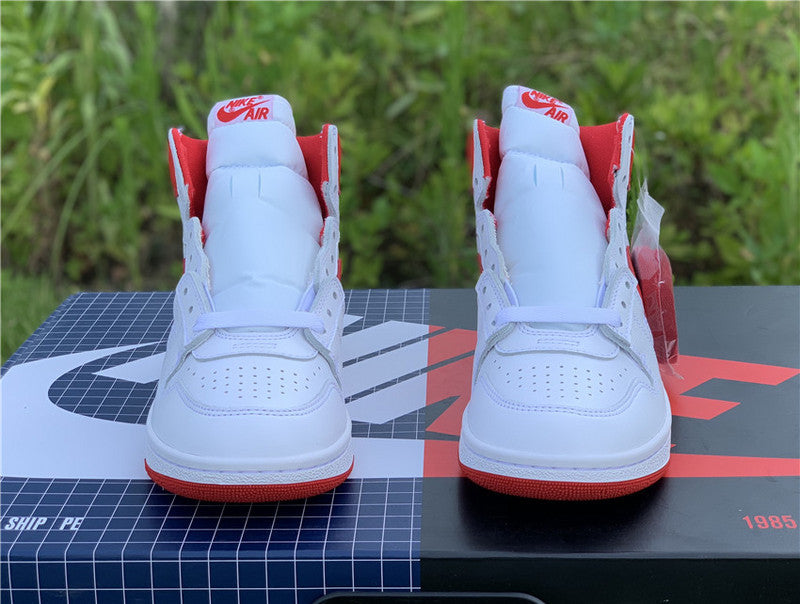 Nike Men's & Women's Premium Designer Sneakers — Style 070 hardware detail