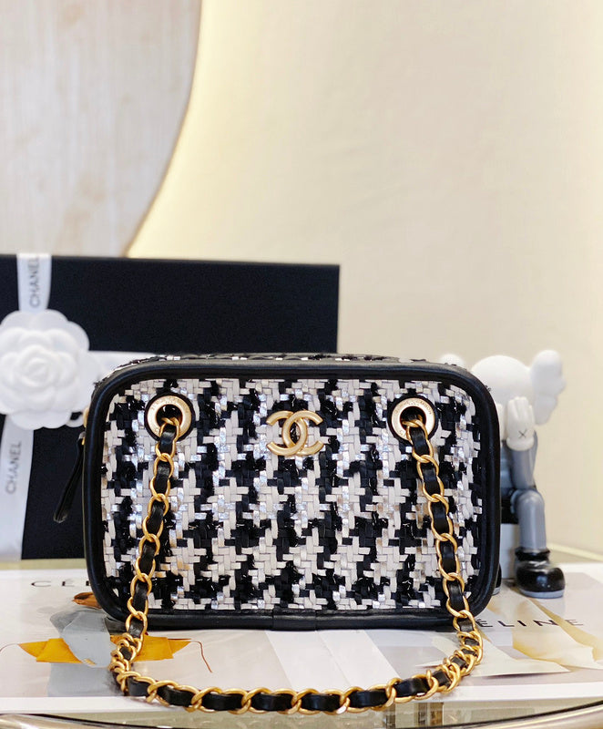  handbag, mid everyday style, image 3