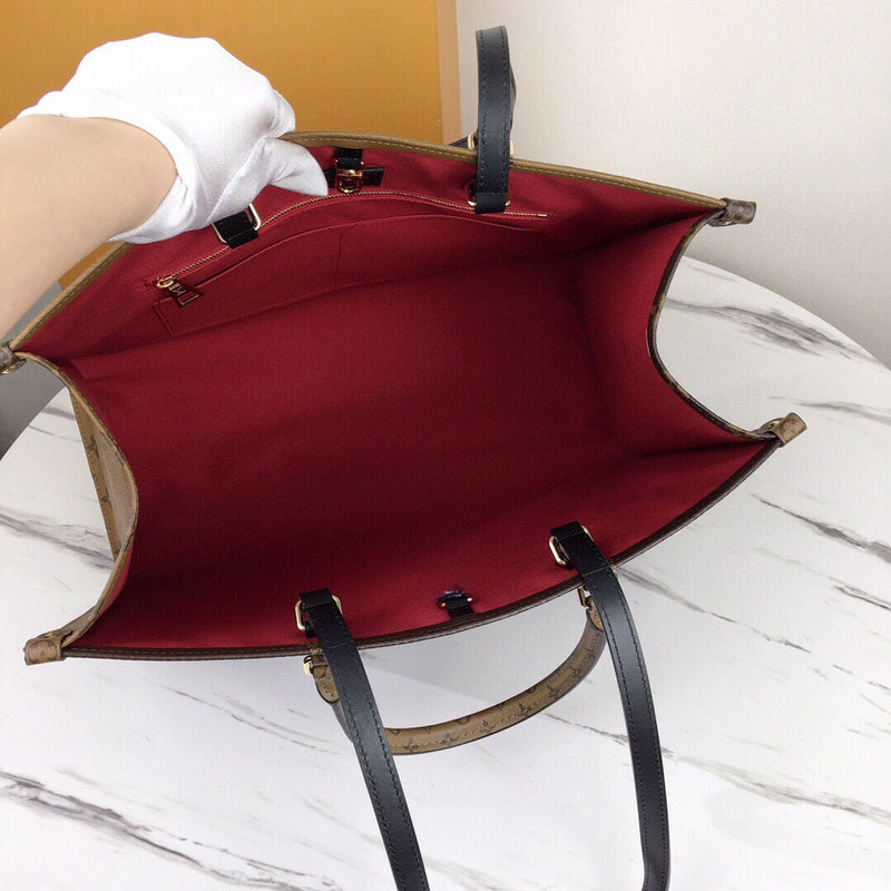 Handle and strap detail of polished chic women's handbag – women's luxury handbag