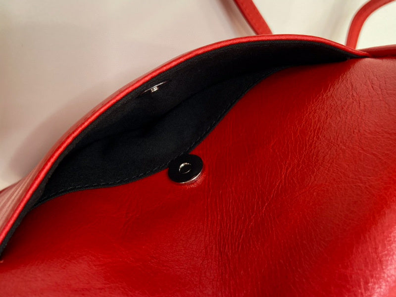 Zivas Charm Timeless Appeal Statement Handbag (Considered Detail & Form) – Detail View
