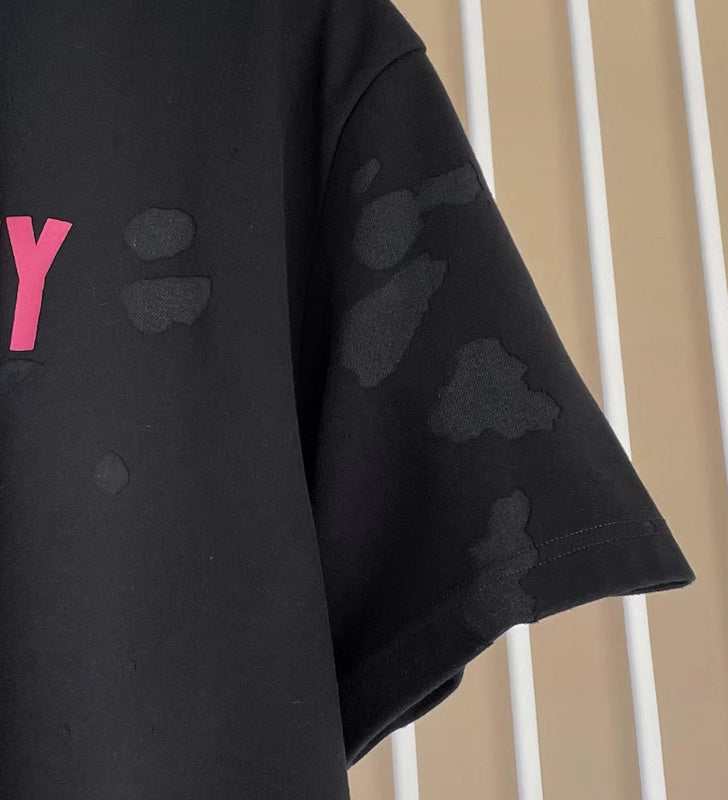 Styling view of Givenchy luxury piece style No.219
