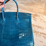  tote bag interior and compartment view