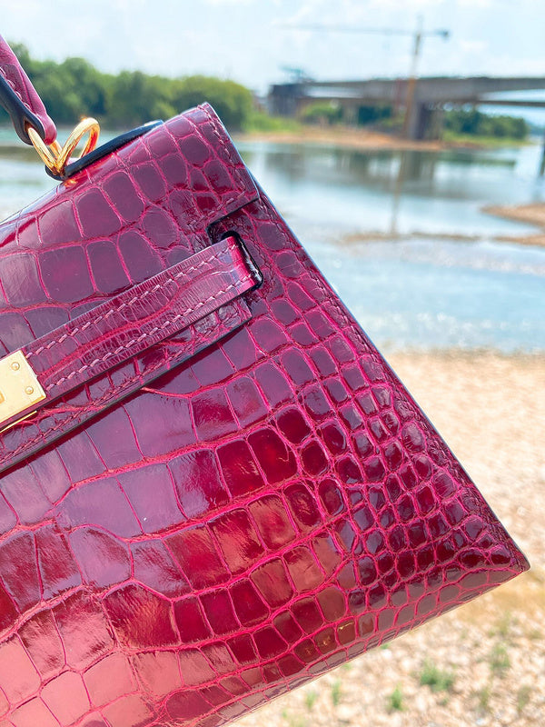 Interior view of everyday-ready premium bag