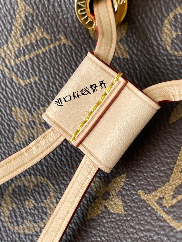  versatile everyday bag styled with outfit 12
