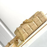  Refined everyday bag front view 7