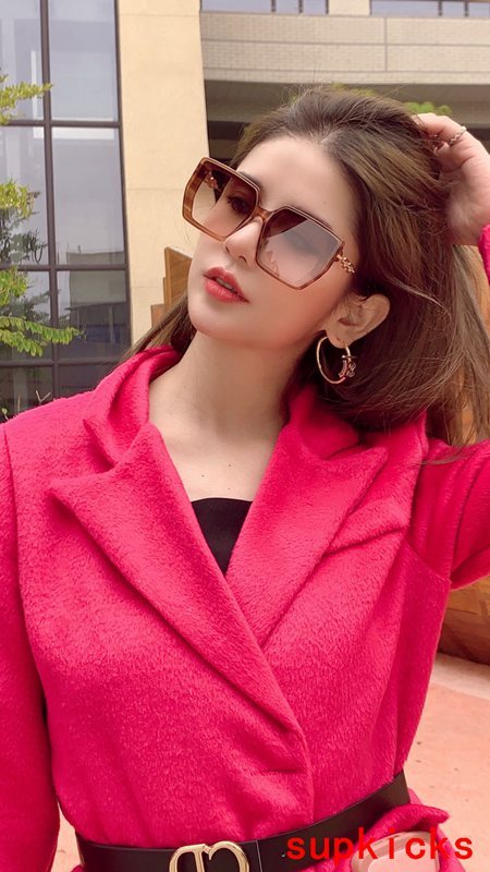 Side view of Louis Vuitton unisex sunglasses