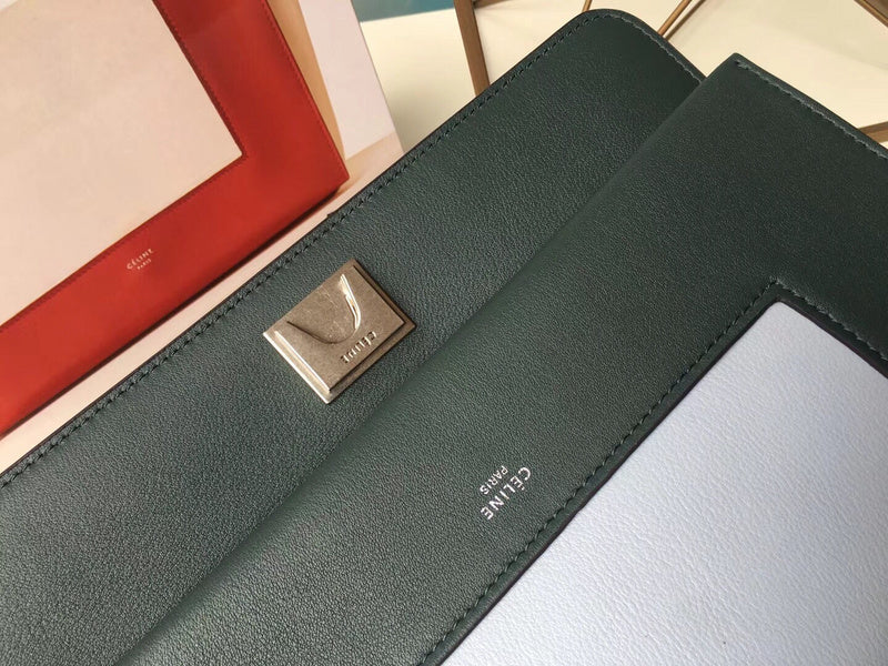 Handle and strap detail of classic signature women's handbag – women's luxury handbag