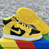 Nike Men's & Women's Luxury Fashion Trainers — Style 054 detail view