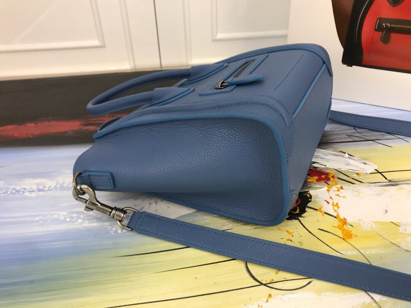 Styled lifestyle shot of refined sleek women's handbag – women's premium purse