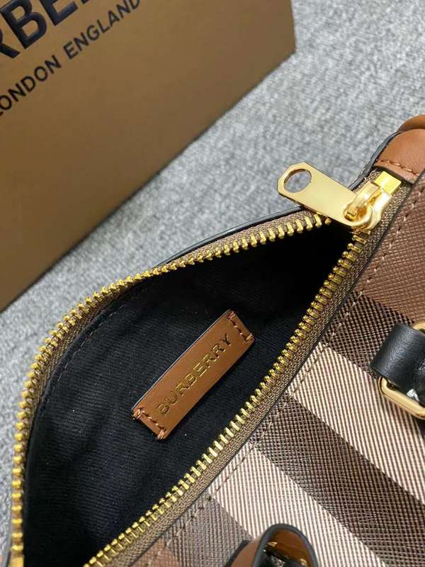 Ziva's Charm handbag – back view (one versatile size)