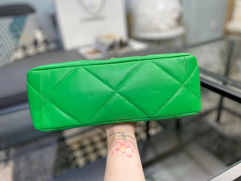  mid purse view 2