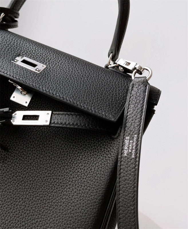  top-handle bag close-up of hardware and finish