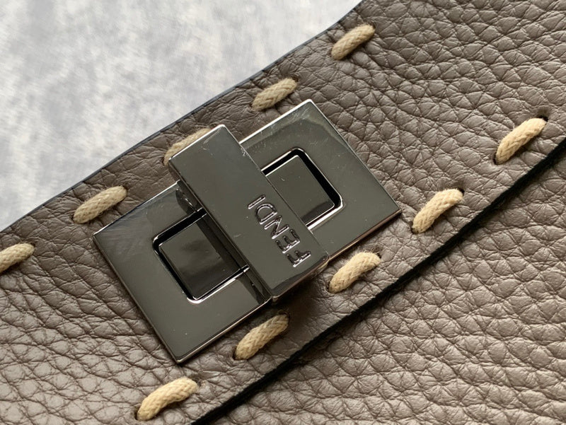 Ziva's Charm handbag – interior view (23cm*11cm*18cm)