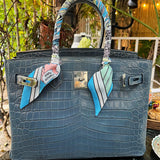 clean-lined carryall bag detail view showing craftsmanship 44