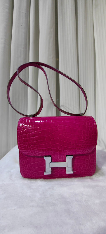 Close-up detail of streamlined bag design
