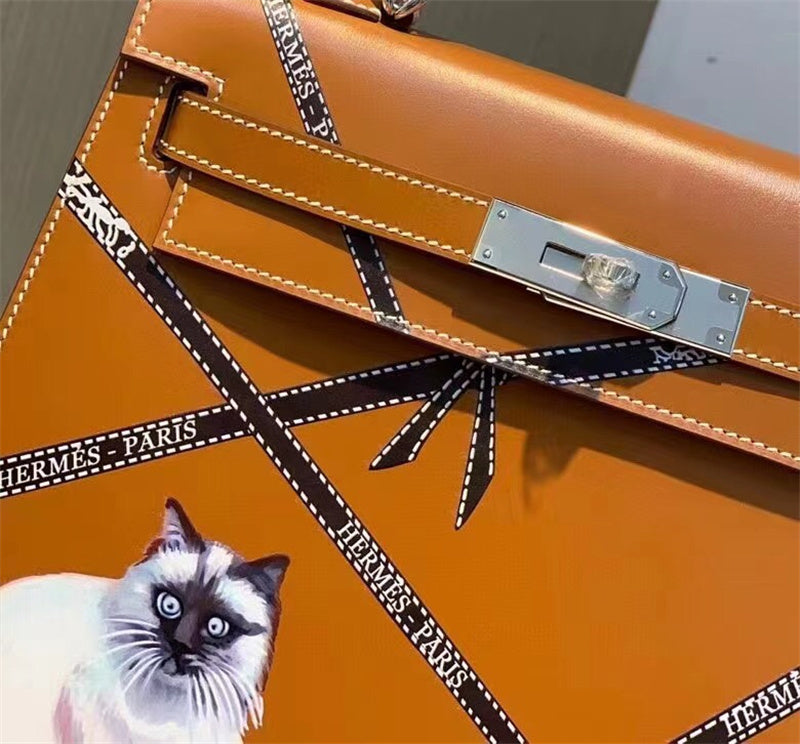 Close-up detail of balanced bag design