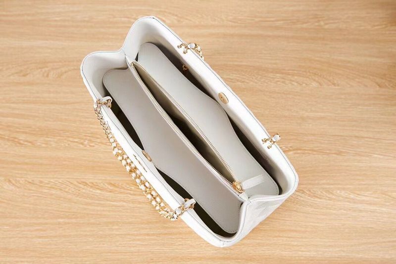 Zivas Charm Streamlined Design Designer Handbag (Statement-Ready Design) – Full Silhouette