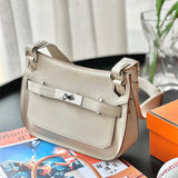  Modern shoulder bag carried on shoulder 22