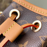  structured bag interior and compartment view 9