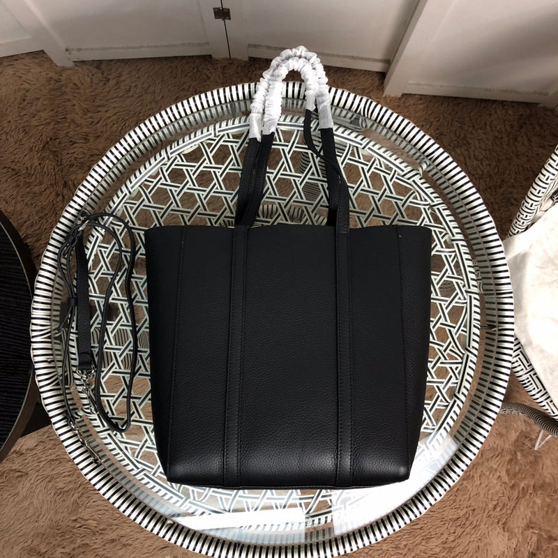Zivas Charm Streamlined Design Statement Handbag (Thoughtfully Structured Design) – Lifestyle Shot