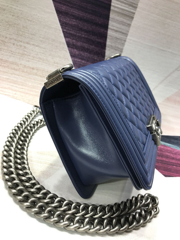  mid purse view 6