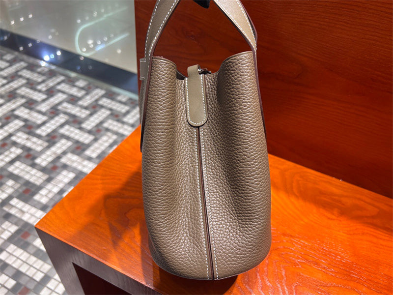 Sophisticated handbag styled for everyday wear