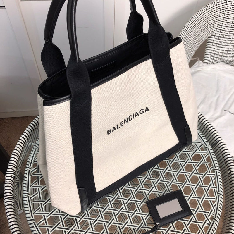 Interior view of chic elevated women's handbag – women's statement bag