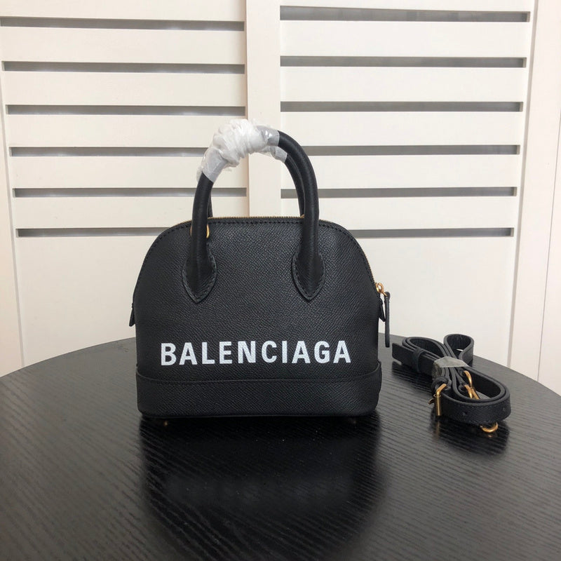 Front view of premium chic women's handbag – women's everyday handbag