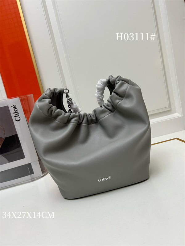Ziva's Charm handbag – detail view (34cm*27cm*14cm)