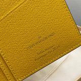  Minimalist shoulder bag carried on shoulder 22