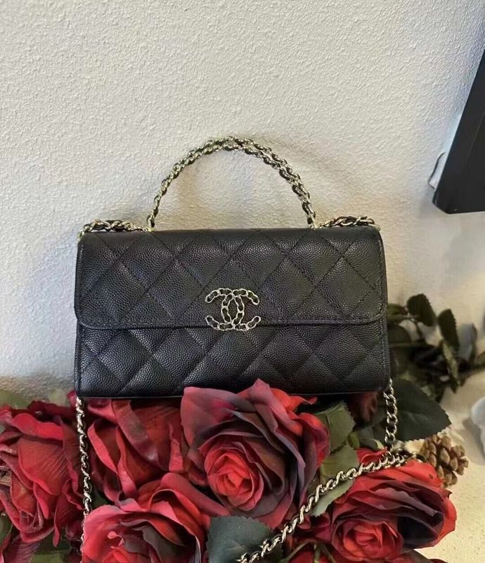  women's handbag, versatile design, view 5