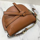Ziva's Charm handbag – product shot (20cm*19cm*11.5cm)