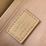  Refined everyday bag front view 37