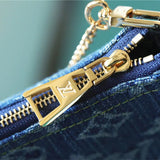  effortless everyday bag detail view showing craftsmanship 8