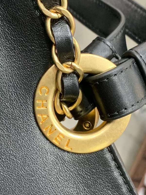 Zivas Charm Effortless Elegance Luxury Handbag (Everyday Luxury Essential) – Back View